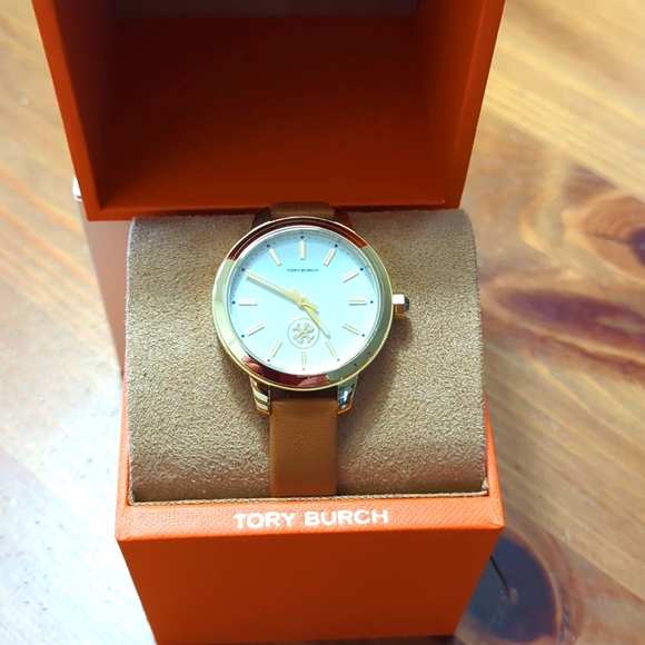 Tory Burch Watch - Picture 1 of 6